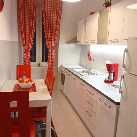 Red Coral Apartment